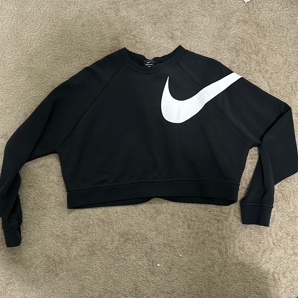 NIKE dri fit long sleeve sweatshirt. Size medium